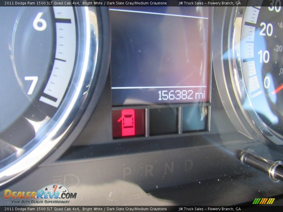 2011 Dodge Ram 1500 SLT Quad Cab 4x4 Bright White / Dark Slate Gray/Medium Graystone Photo #22