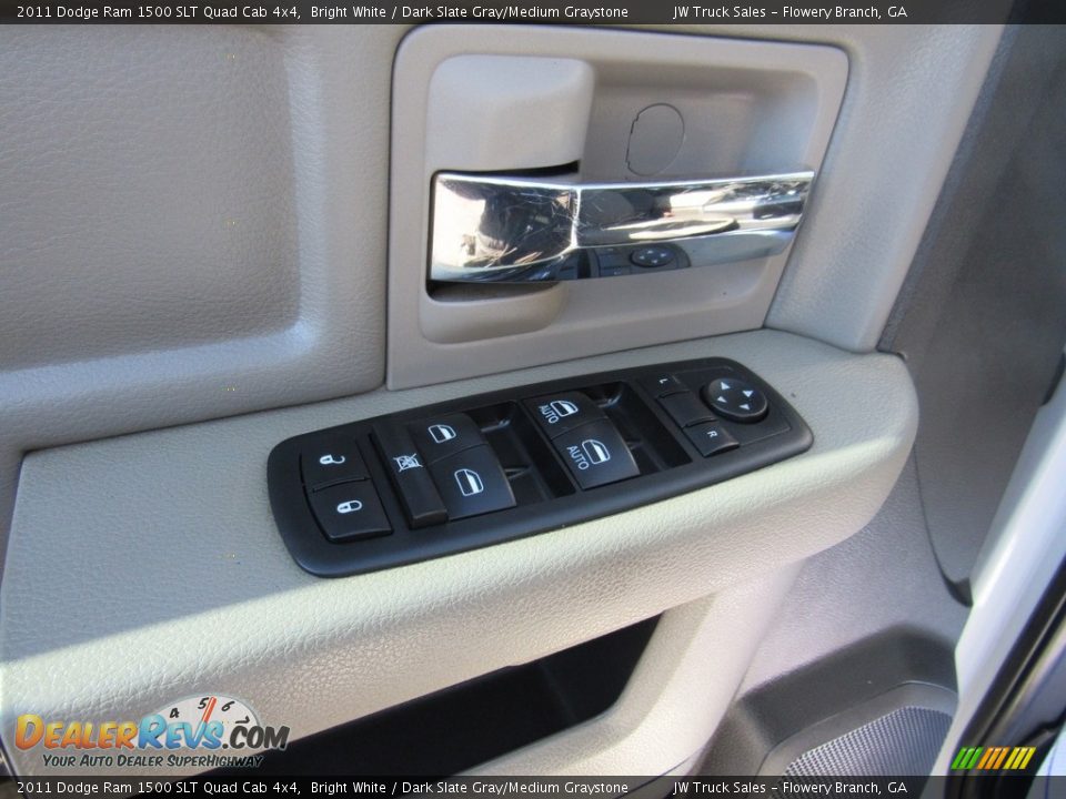 2011 Dodge Ram 1500 SLT Quad Cab 4x4 Bright White / Dark Slate Gray/Medium Graystone Photo #24