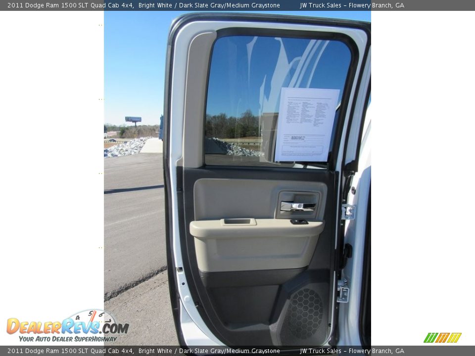 2011 Dodge Ram 1500 SLT Quad Cab 4x4 Bright White / Dark Slate Gray/Medium Graystone Photo #25
