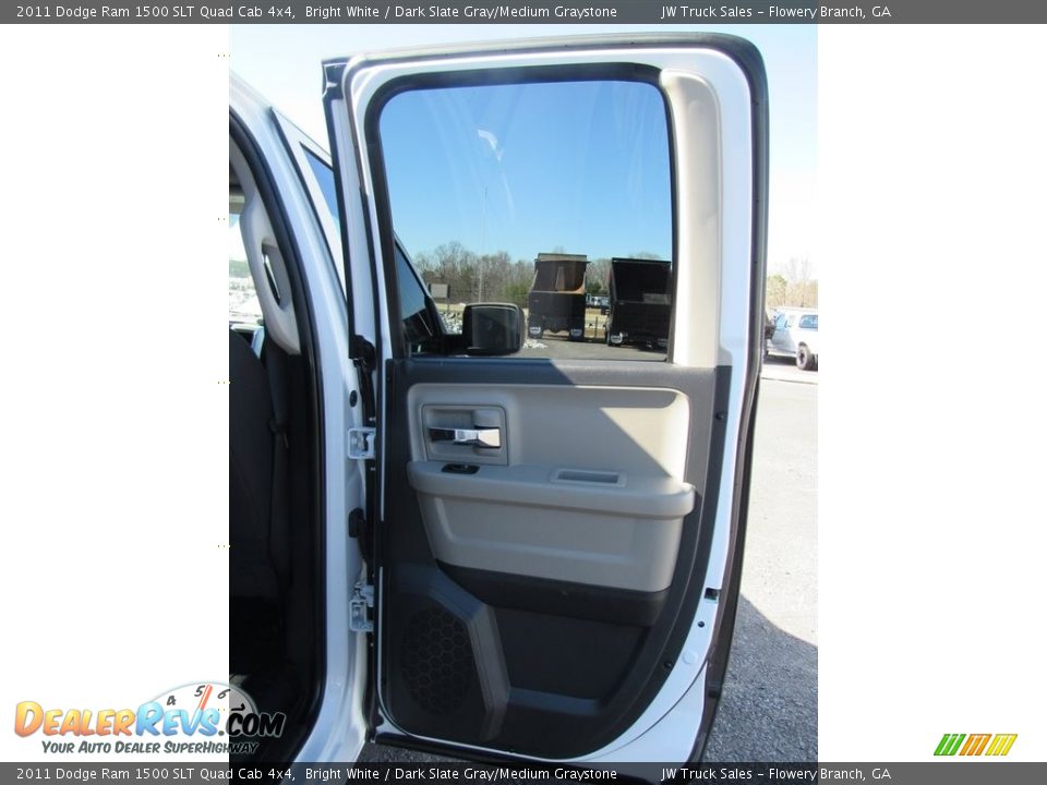 2011 Dodge Ram 1500 SLT Quad Cab 4x4 Bright White / Dark Slate Gray/Medium Graystone Photo #31