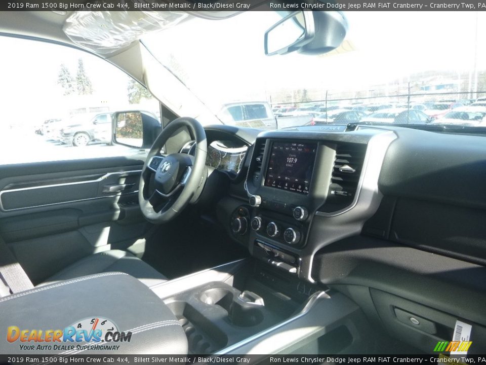 2019 Ram 1500 Big Horn Crew Cab 4x4 Billett Silver Metallic / Black/Diesel Gray Photo #9
