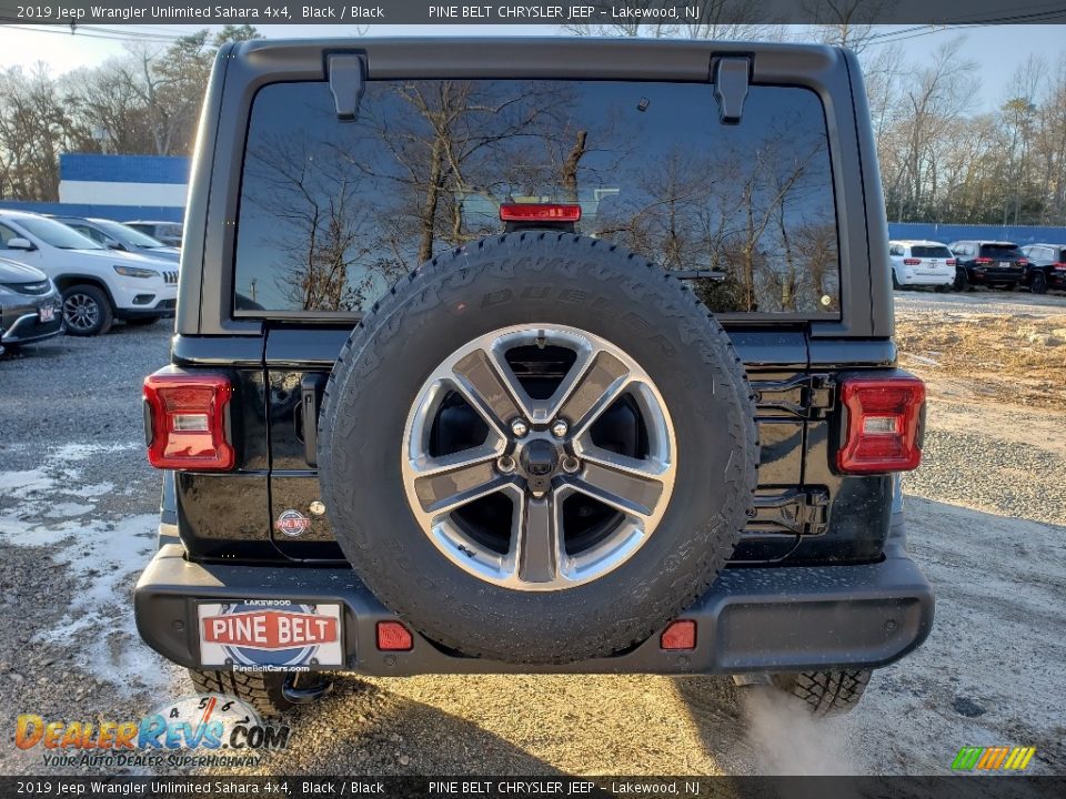 2019 Jeep Wrangler Unlimited Sahara 4x4 Black / Black Photo #5