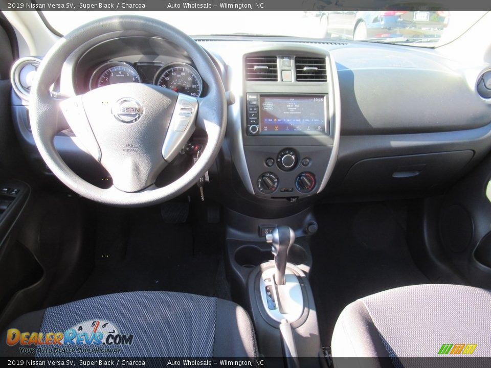 2019 Nissan Versa SV Super Black / Charcoal Photo #14