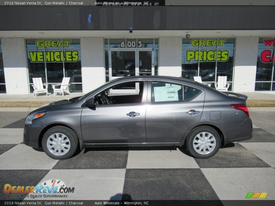 2019 Nissan Versa SV Gun Metallic / Charcoal Photo #1