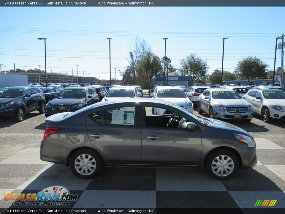 2019 Nissan Versa SV Gun Metallic / Charcoal Photo #3