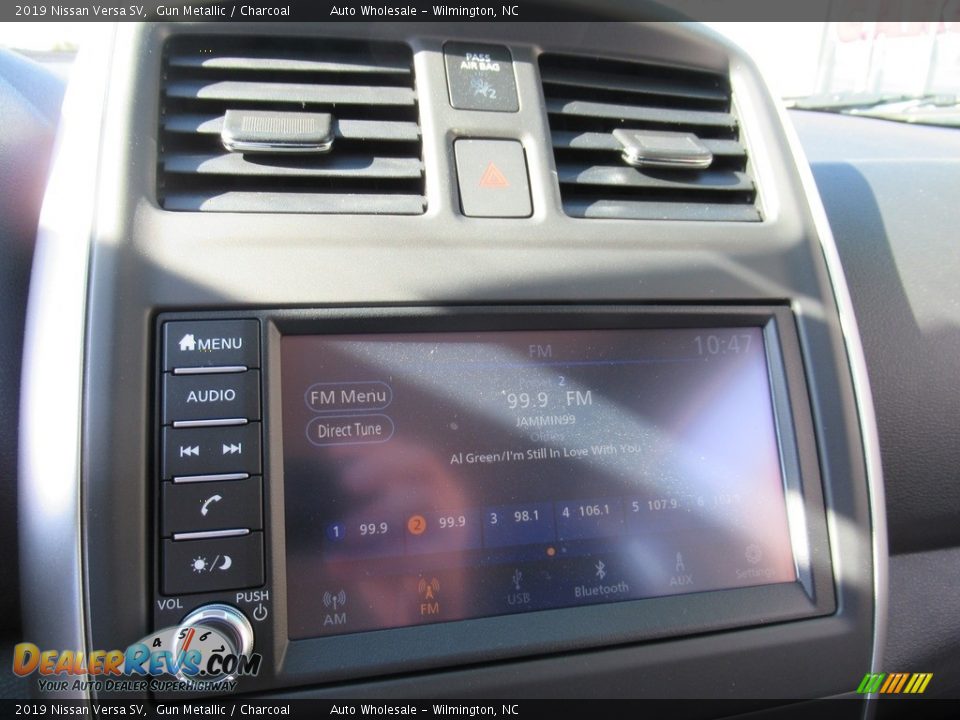 2019 Nissan Versa SV Gun Metallic / Charcoal Photo #16