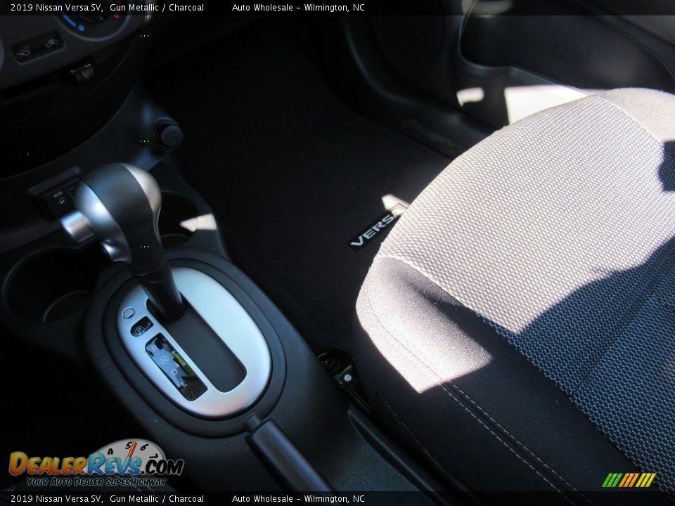 2019 Nissan Versa SV Gun Metallic / Charcoal Photo #19