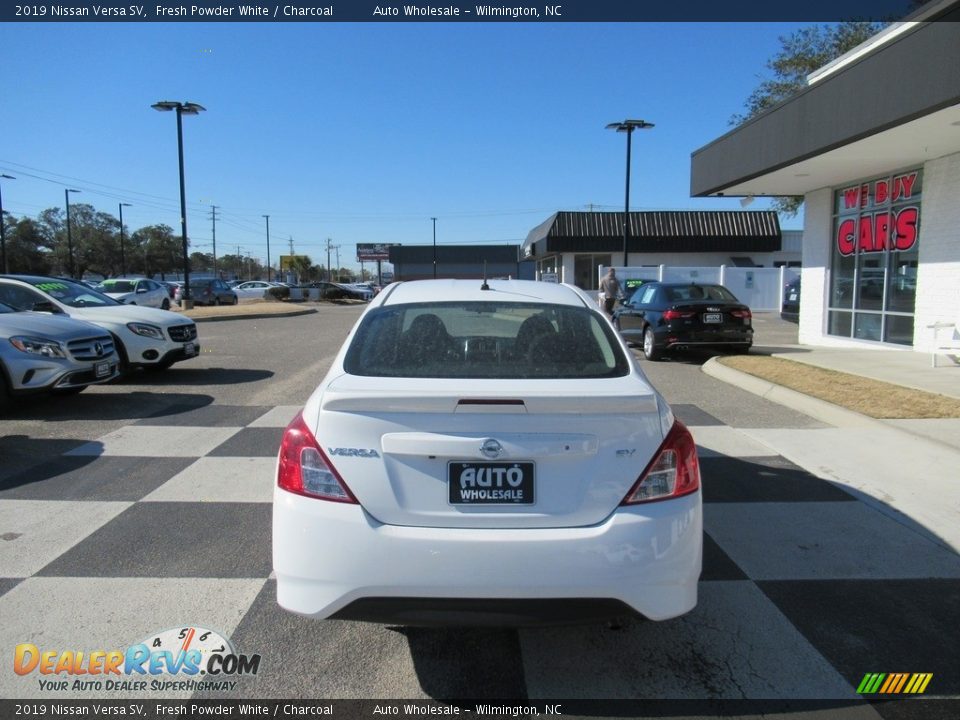 2019 Nissan Versa SV Fresh Powder White / Charcoal Photo #4