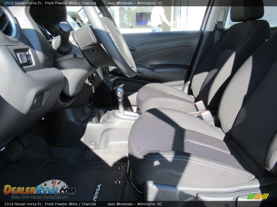 2019 Nissan Versa SV Fresh Powder White / Charcoal Photo #10