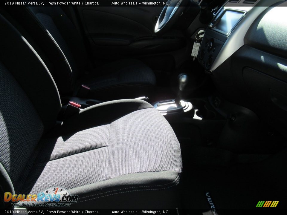 2019 Nissan Versa SV Fresh Powder White / Charcoal Photo #12