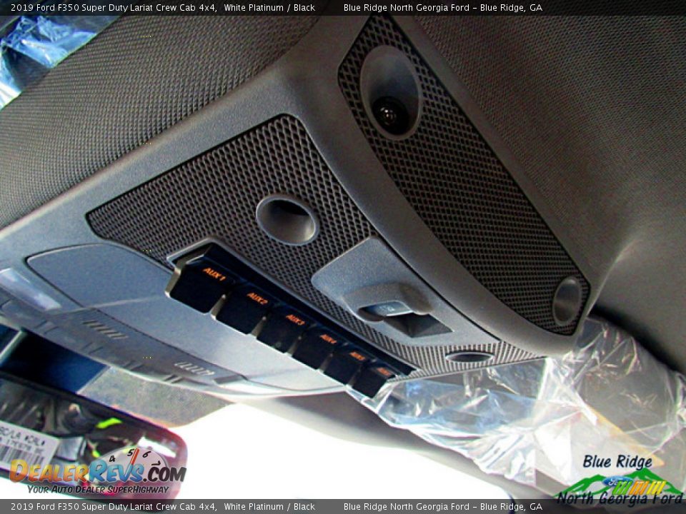2019 Ford F350 Super Duty Lariat Crew Cab 4x4 White Platinum / Black Photo #26