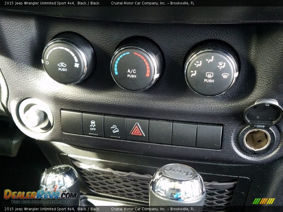 2015 Jeep Wrangler Unlimited Sport 4x4 Black / Black Photo #16