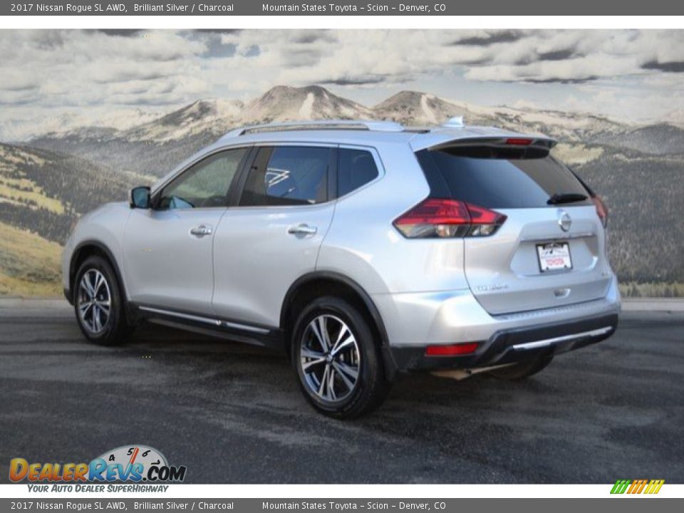 2017 Nissan Rogue SL AWD Brilliant Silver / Charcoal Photo #7