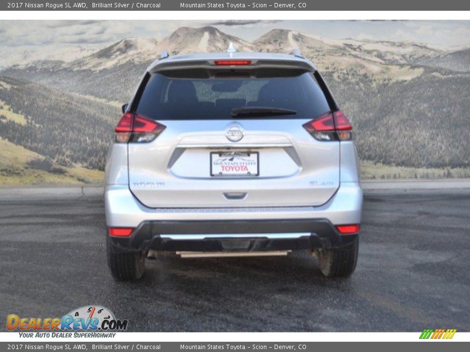 2017 Nissan Rogue SL AWD Brilliant Silver / Charcoal Photo #8