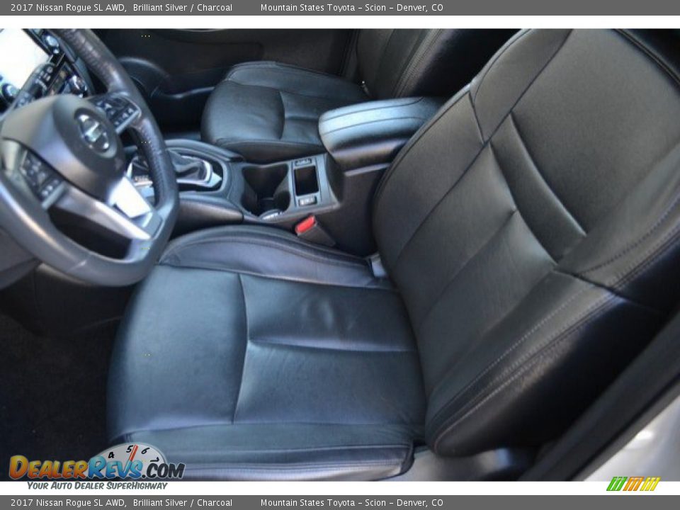 2017 Nissan Rogue SL AWD Brilliant Silver / Charcoal Photo #11