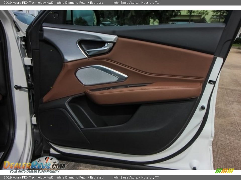 Door Panel of 2019 Acura RDX Technology AWD Photo #23