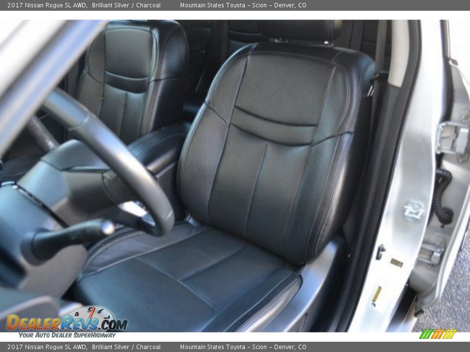 2017 Nissan Rogue SL AWD Brilliant Silver / Charcoal Photo #12