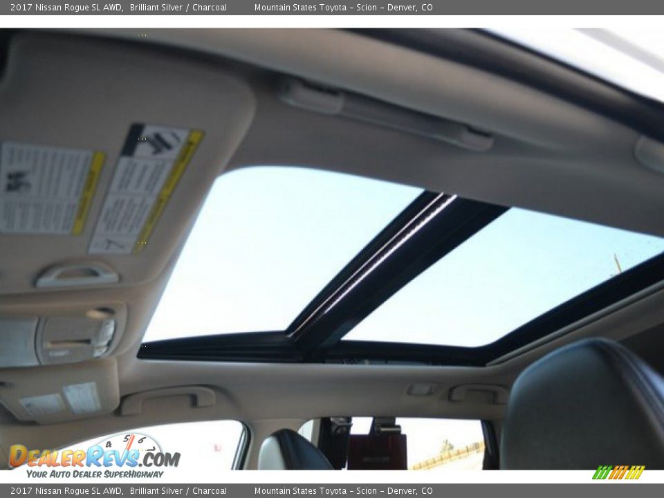 2017 Nissan Rogue SL AWD Brilliant Silver / Charcoal Photo #14