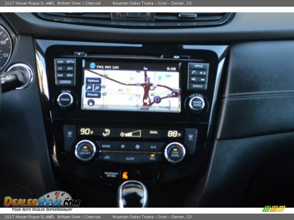 2017 Nissan Rogue SL AWD Brilliant Silver / Charcoal Photo #15