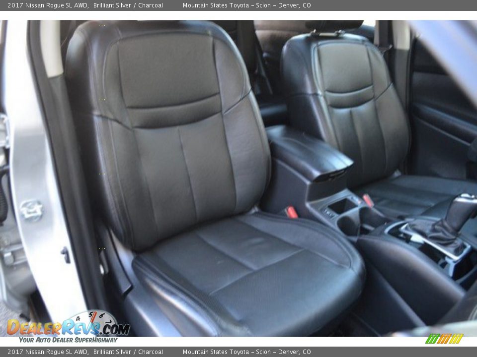 2017 Nissan Rogue SL AWD Brilliant Silver / Charcoal Photo #19