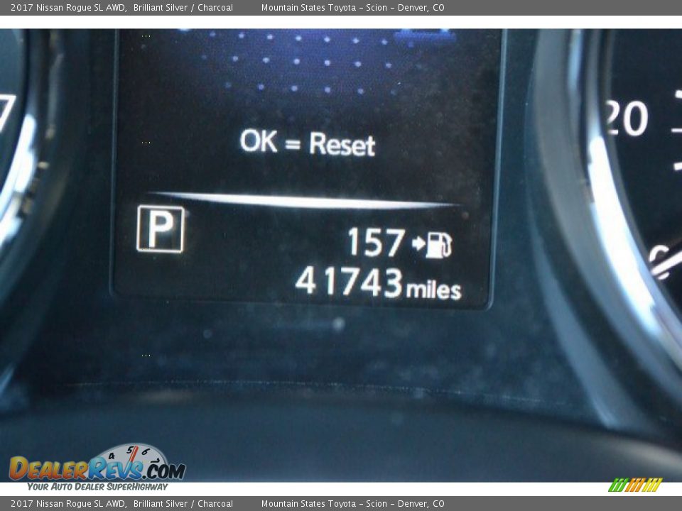 2017 Nissan Rogue SL AWD Brilliant Silver / Charcoal Photo #30