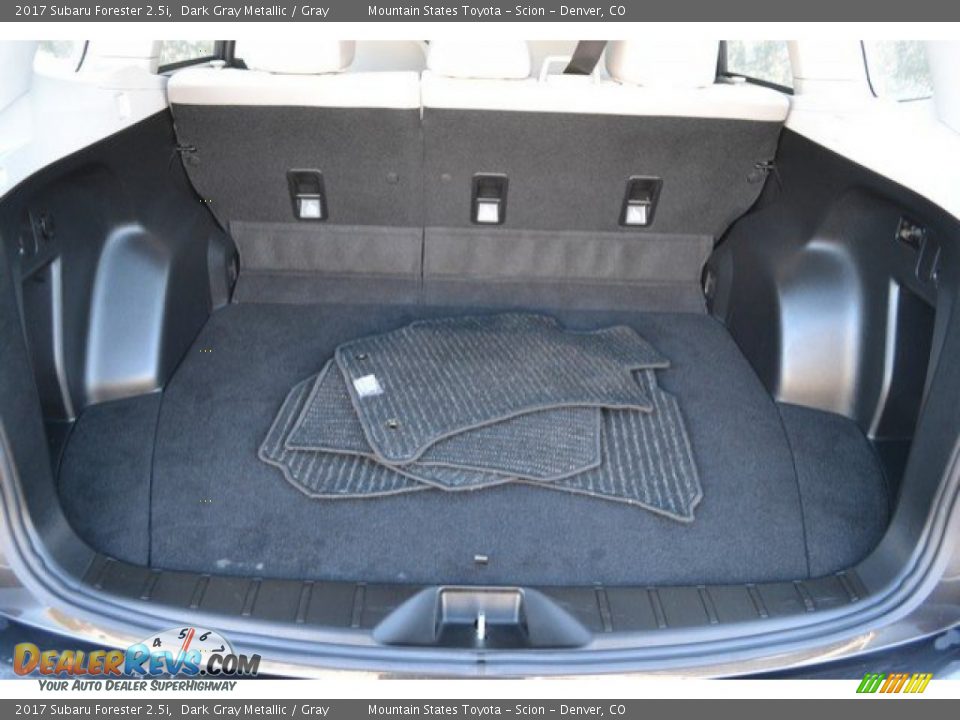 2017 Subaru Forester 2.5i Dark Gray Metallic / Gray Photo #26