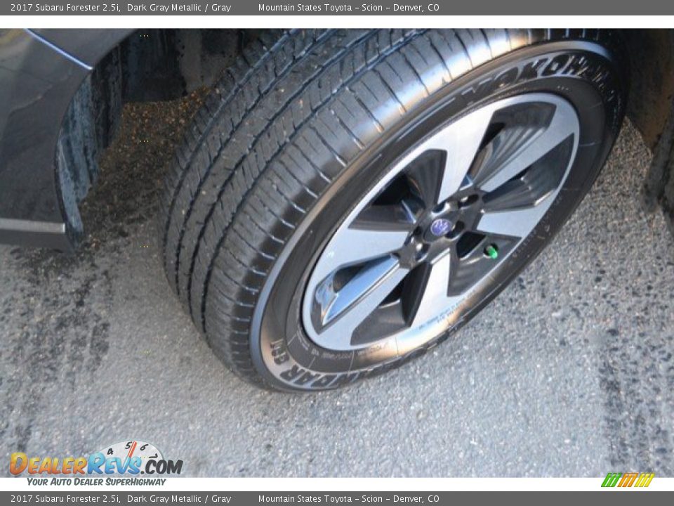 2017 Subaru Forester 2.5i Dark Gray Metallic / Gray Photo #28