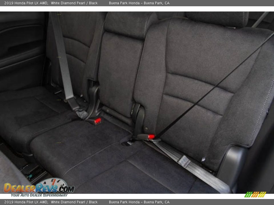 2019 Honda Pilot LX AWD White Diamond Pearl / Black Photo #27