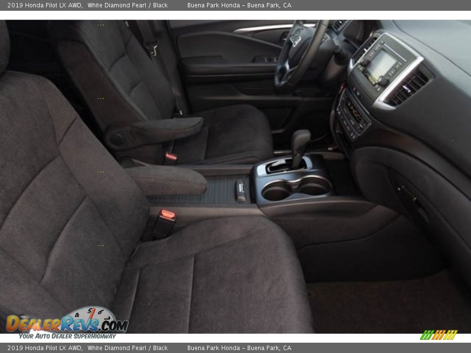 2019 Honda Pilot LX AWD White Diamond Pearl / Black Photo #32