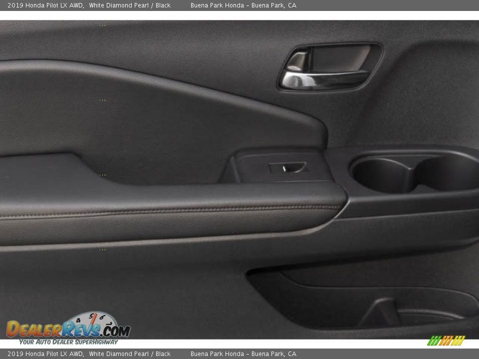 2019 Honda Pilot LX AWD White Diamond Pearl / Black Photo #36