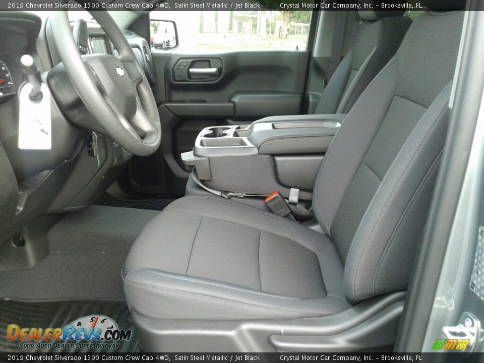 Front Seat of 2019 Chevrolet Silverado 1500 Custom Crew Cab 4WD Photo #9