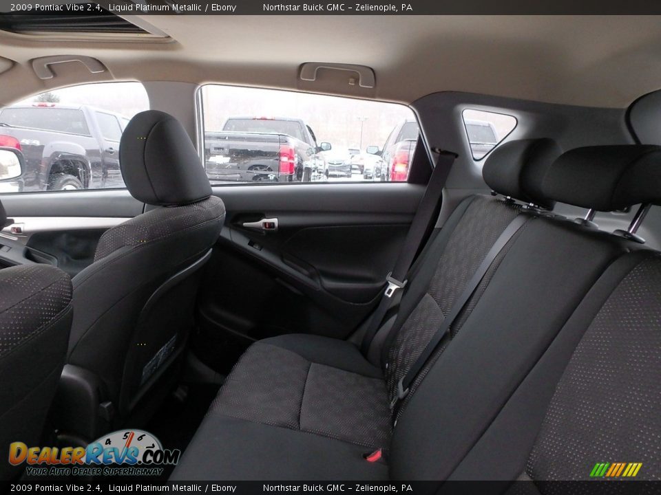2009 Pontiac Vibe 2.4 Liquid Platinum Metallic / Ebony Photo #16