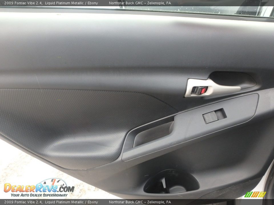 2009 Pontiac Vibe 2.4 Liquid Platinum Metallic / Ebony Photo #18