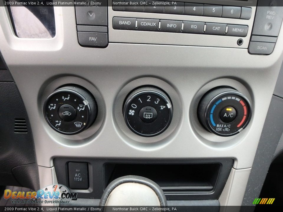 2009 Pontiac Vibe 2.4 Liquid Platinum Metallic / Ebony Photo #28