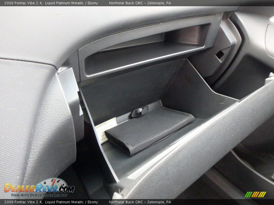 2009 Pontiac Vibe 2.4 Liquid Platinum Metallic / Ebony Photo #29