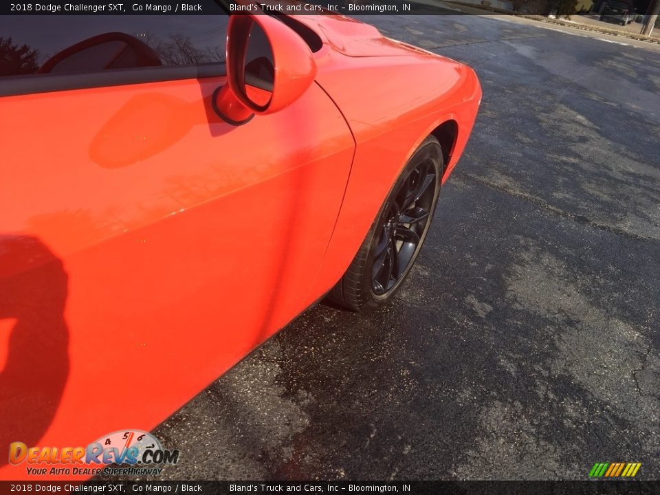 2018 Dodge Challenger SXT Go Mango / Black Photo #10