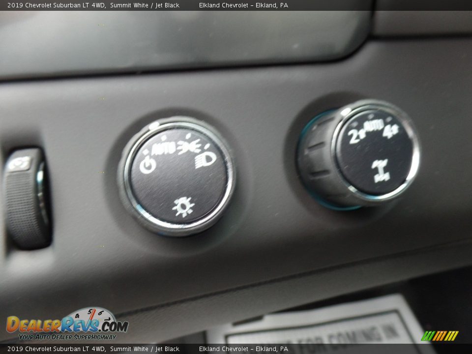 2019 Chevrolet Suburban LT 4WD Summit White / Jet Black Photo #31