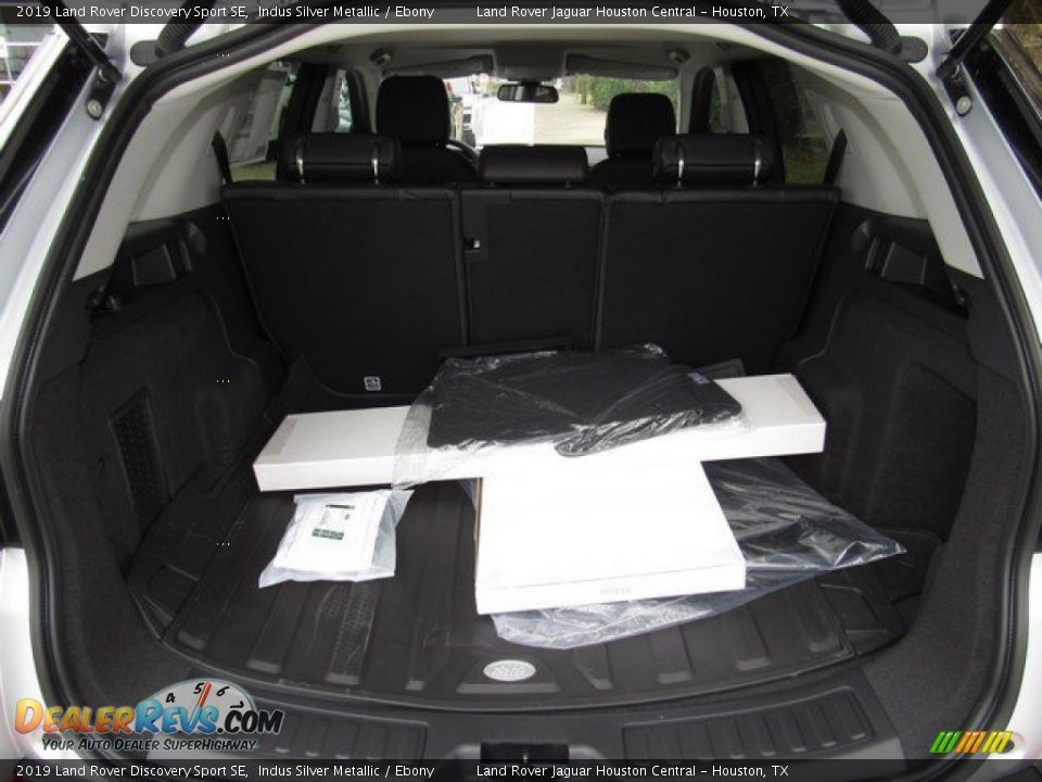 2019 Land Rover Discovery Sport SE Trunk Photo #17