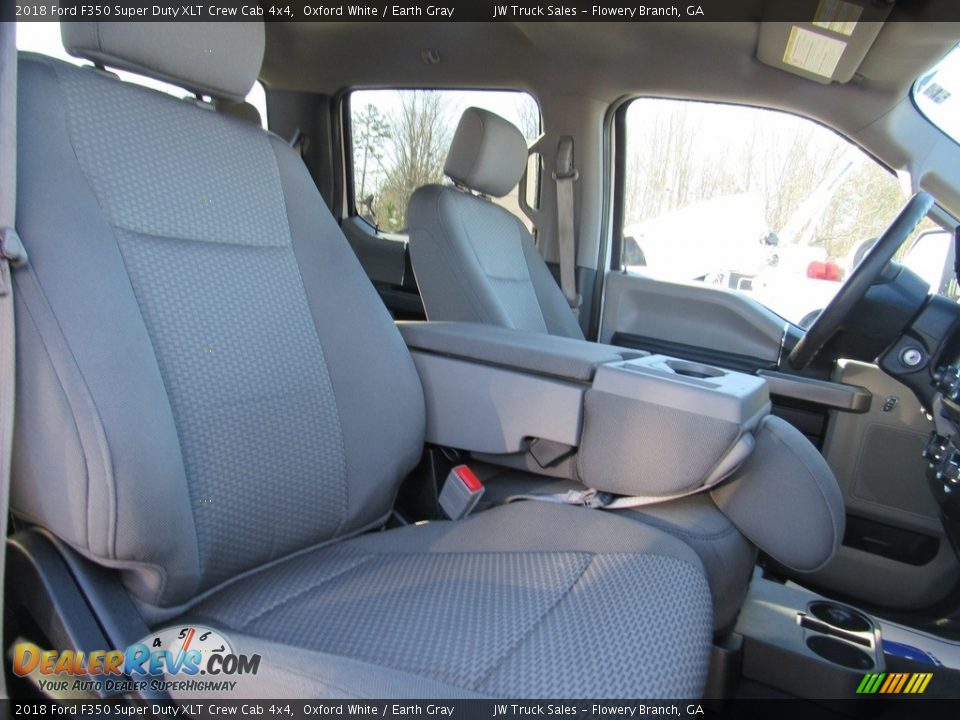 2018 Ford F350 Super Duty XLT Crew Cab 4x4 Oxford White / Earth Gray Photo #10