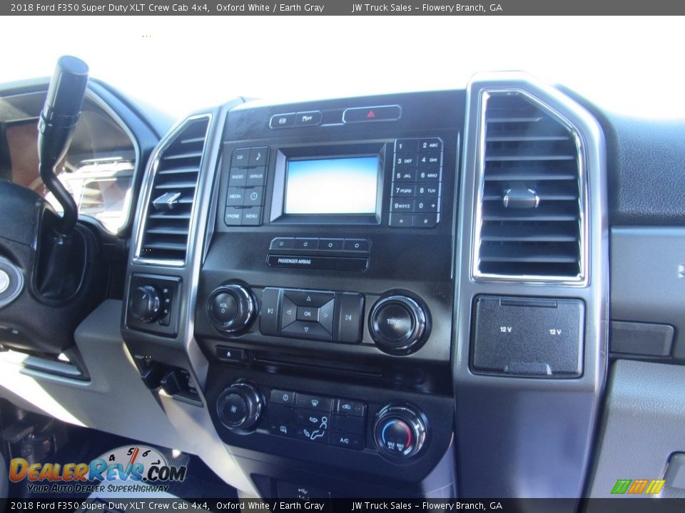 2018 Ford F350 Super Duty XLT Crew Cab 4x4 Oxford White / Earth Gray Photo #13
