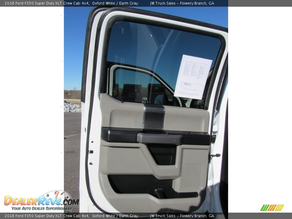 2018 Ford F350 Super Duty XLT Crew Cab 4x4 Oxford White / Earth Gray Photo #24