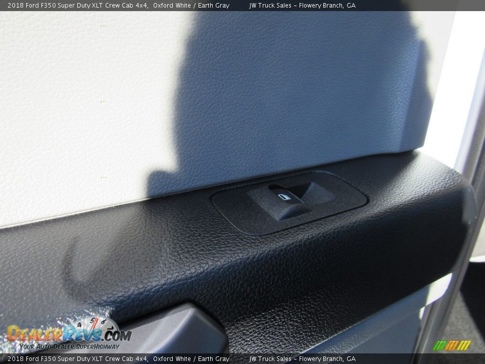 2018 Ford F350 Super Duty XLT Crew Cab 4x4 Oxford White / Earth Gray Photo #25