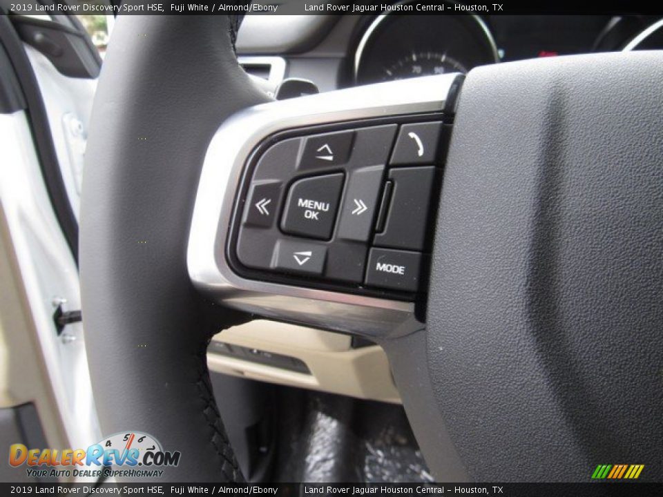 2019 Land Rover Discovery Sport HSE Steering Wheel Photo #28