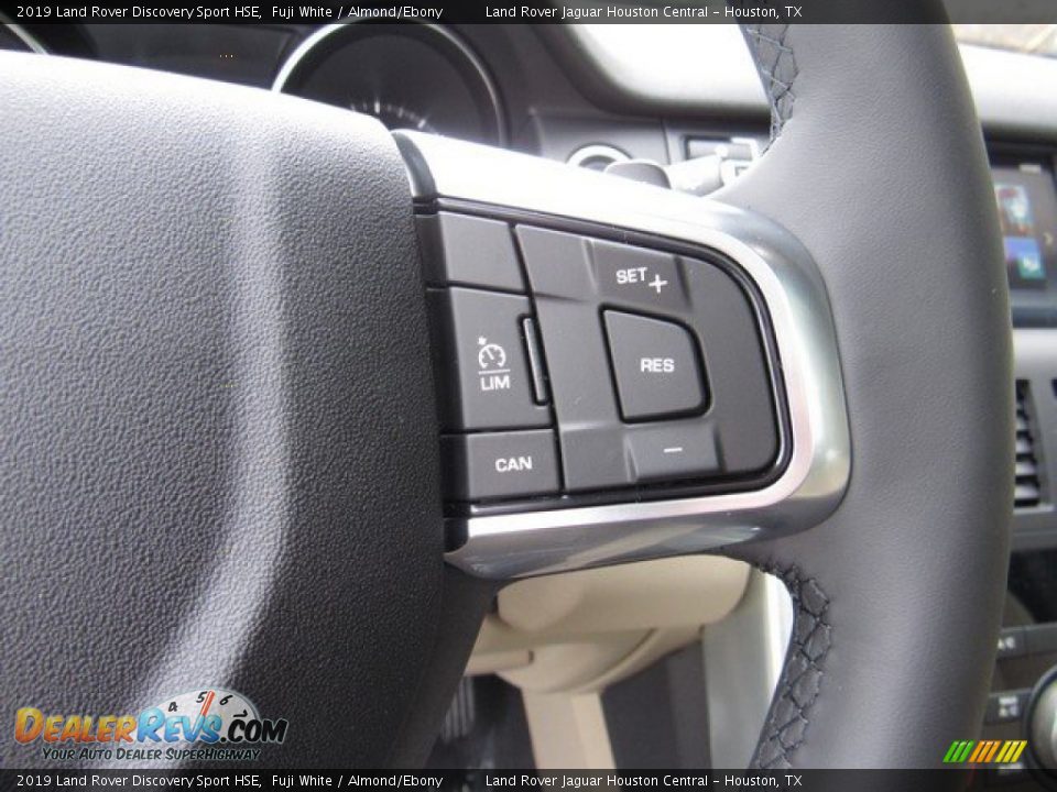 2019 Land Rover Discovery Sport HSE Steering Wheel Photo #29