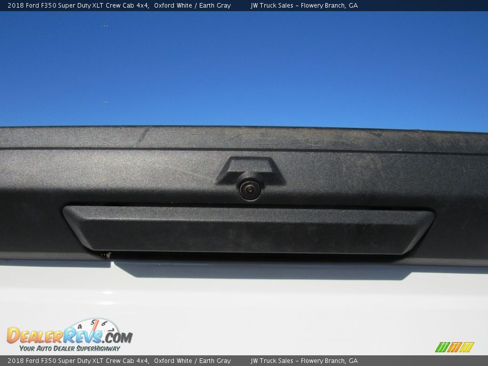 2018 Ford F350 Super Duty XLT Crew Cab 4x4 Oxford White / Earth Gray Photo #34