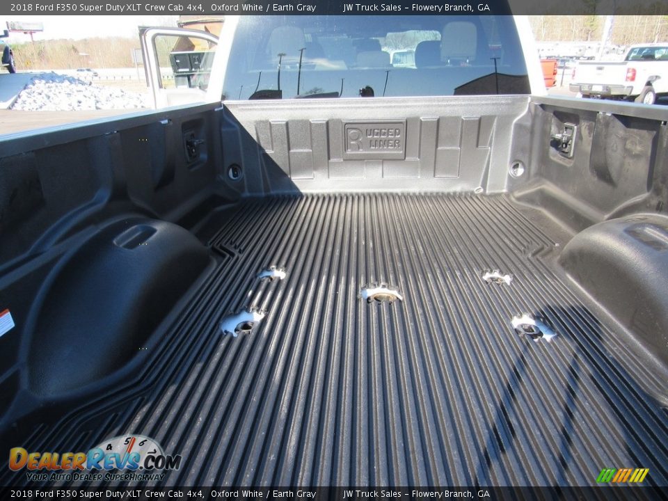 2018 Ford F350 Super Duty XLT Crew Cab 4x4 Oxford White / Earth Gray Photo #36