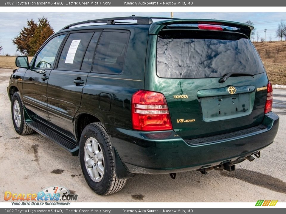 2002 Toyota Highlander V6 4WD Electric Green Mica / Ivory Photo #6