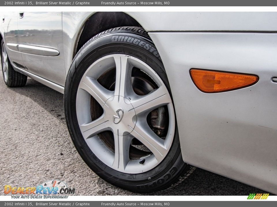 2002 Infiniti I 35 Brilliant Silver Metallic / Graphite Photo #2