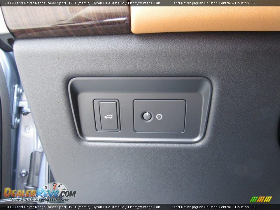Controls of 2019 Land Rover Range Rover Sport HSE Dynamic Photo #26