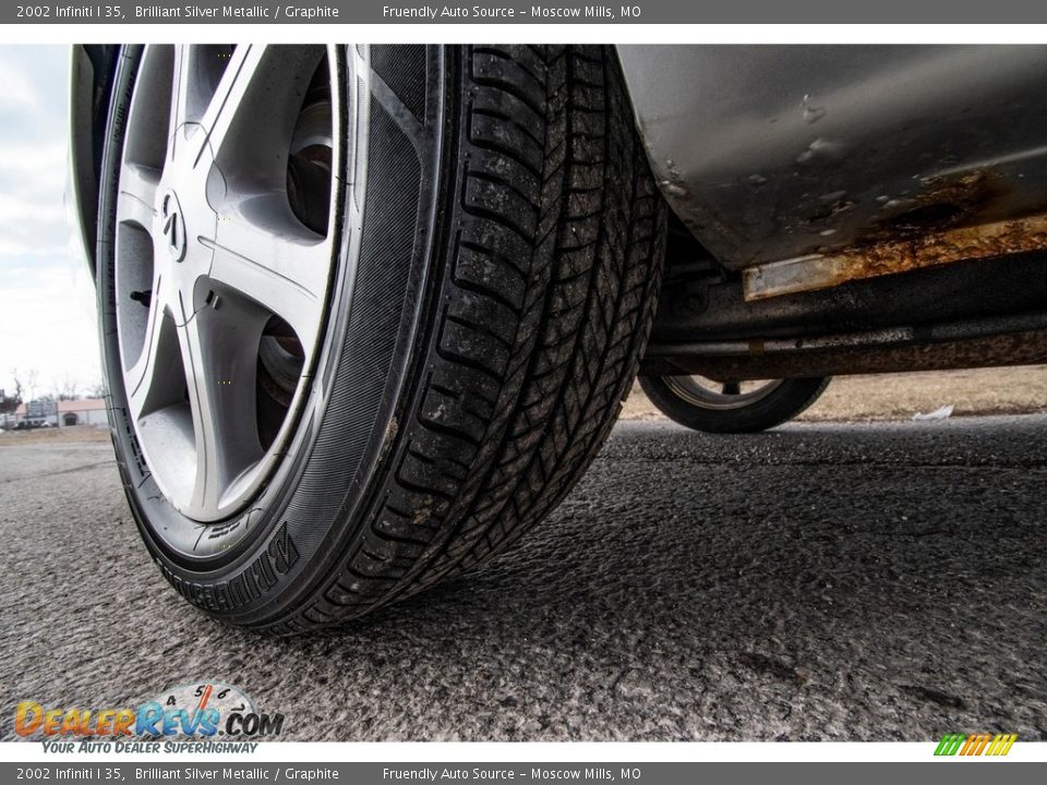 2002 Infiniti I 35 Brilliant Silver Metallic / Graphite Photo #12